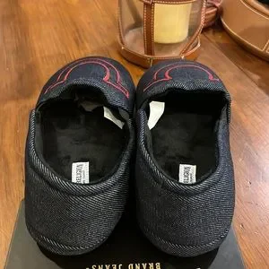 True Religion | Shoes | True Religion Slippers House Shoes  display picture 1